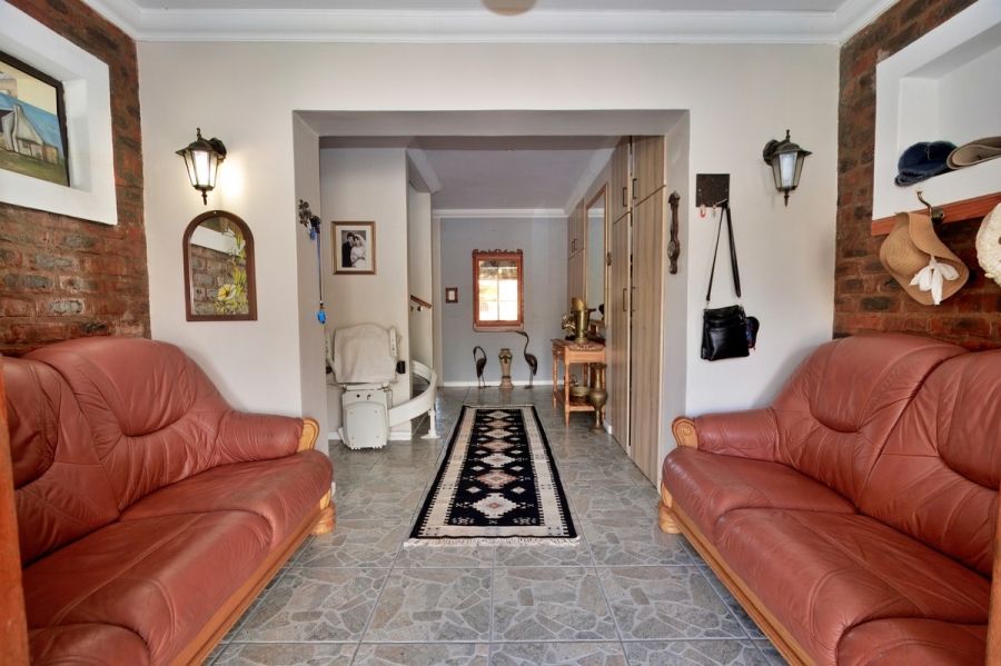 4 Bedroom Property for Sale in Stilbaai Wes Western Cape